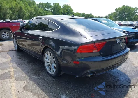 2015 Audi A7 3.0T Premium Plus z USA, uszkodzony, nr VIN WAUWGAFC7FN009803